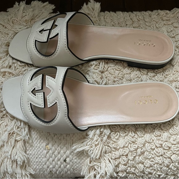 Authentic Gucci Womens Slide Sandalss with interlocking G White Leather. - Picture 3 of 7